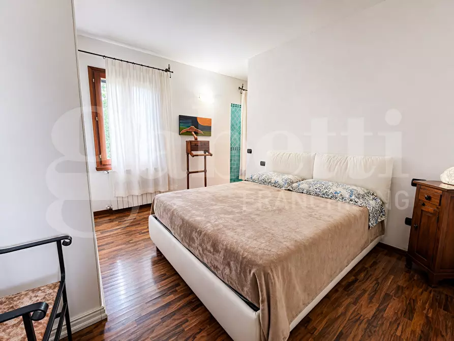 Immagine 17 di Appartamento in vendita  in Via Agamennone, 48 a Budoni