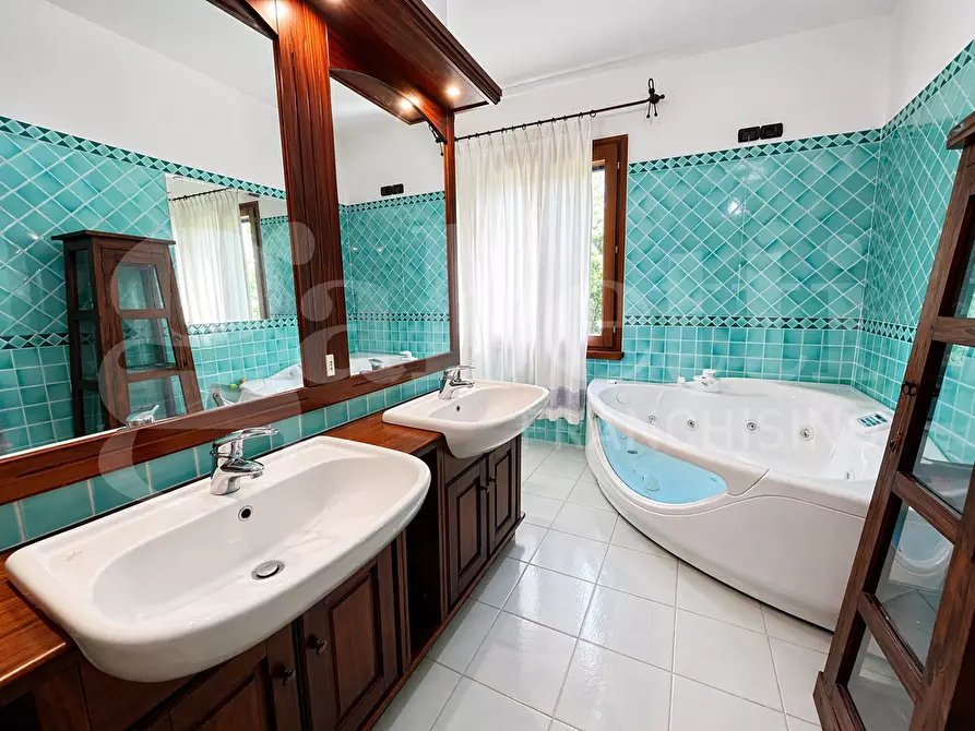 Immagine 21 di Appartamento in vendita  in Via Agamennone, 48 a Budoni