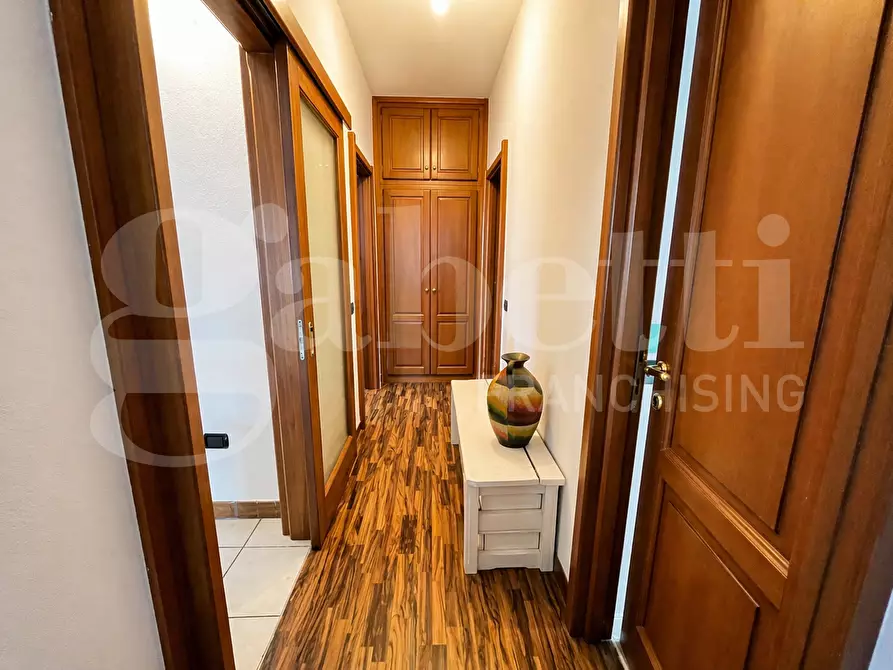 Immagine 15 di Appartamento in vendita  in Via Agamennone, 48 a Budoni