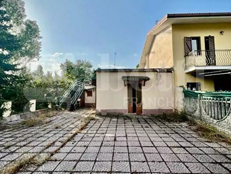 Immagine 3 di Casa bifamiliare in vendita  in Via Cimate a Paliano