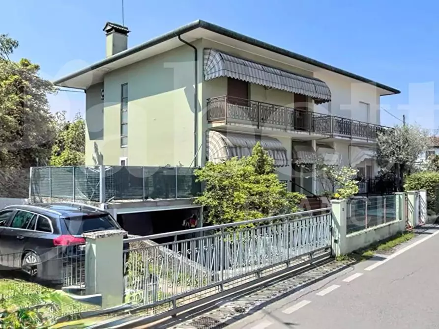 Immagine 1 di Casa bifamiliare in vendita  in Via PER SAN FLORIAN, SNC a Castelfranco Veneto
