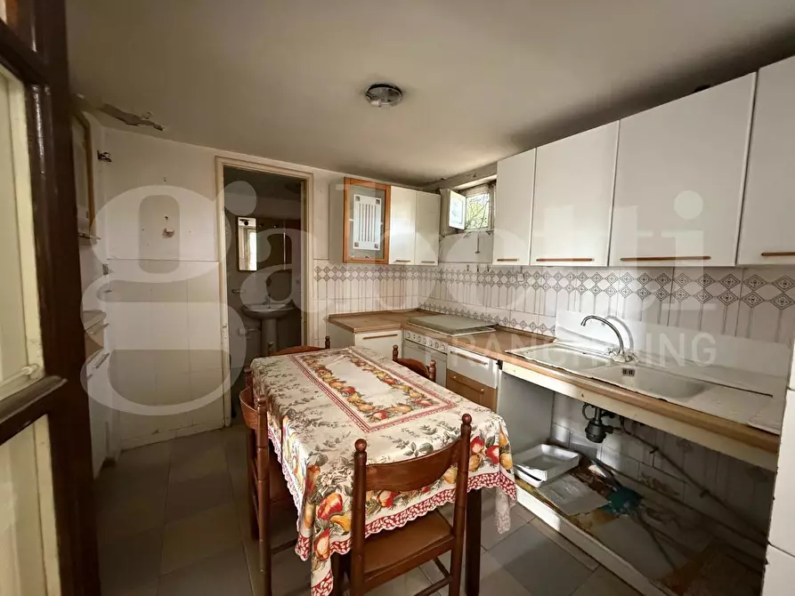 Immagine 9 di Palazzo in vendita  in Via Cesare Abba, 60 a Catania