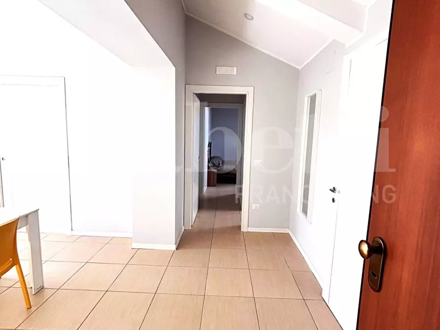 Immagine 16 di Appartamento in affitto  in Corso garibaldi a Napoli