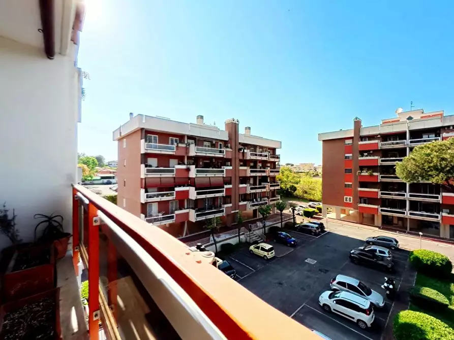 Immagine 22 di Appartamento in vendita  in Via del poggio di acilia, 85 a Roma