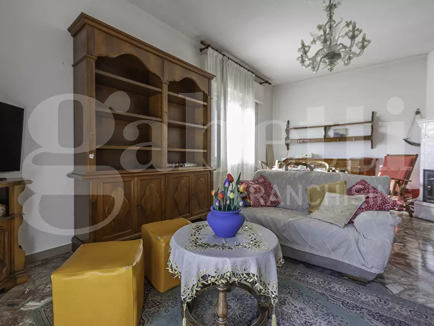 Immagine 3 di Casa bifamiliare in vendita  in Via delle Rose, 10 a Mogliano Veneto