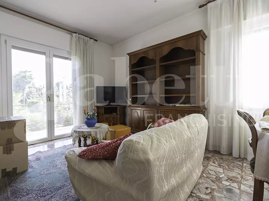 Immagine 5 di Casa bifamiliare in vendita  in Via delle Rose, 10 a Mogliano Veneto