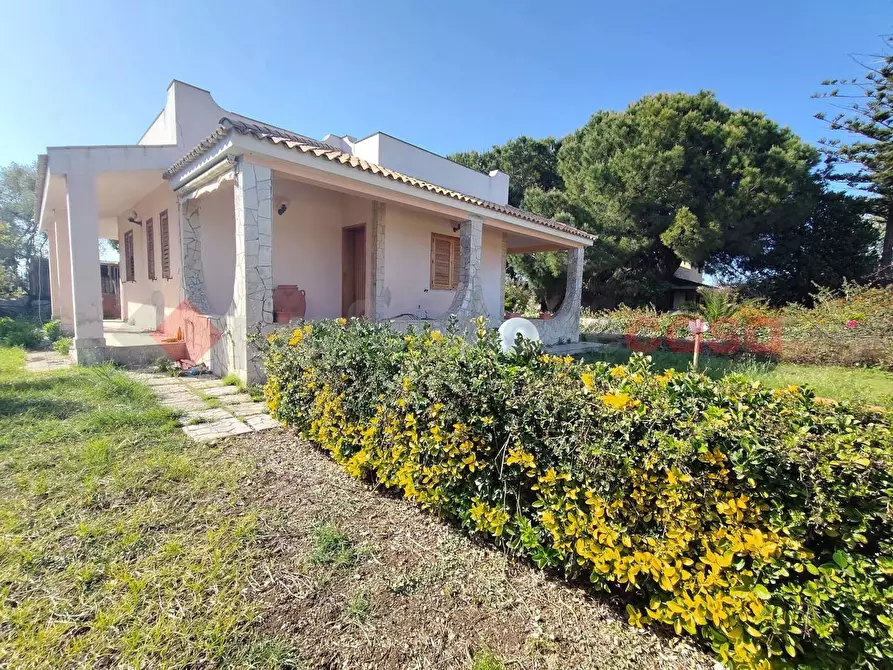 Immagine 10 di Villa in vendita  in Via isola bali, 58 a Siracusa