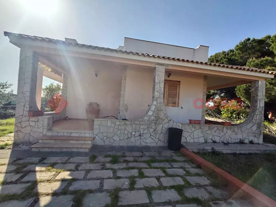 Immagine 2 di Villa in vendita  in Via isola bali, 58 a Siracusa