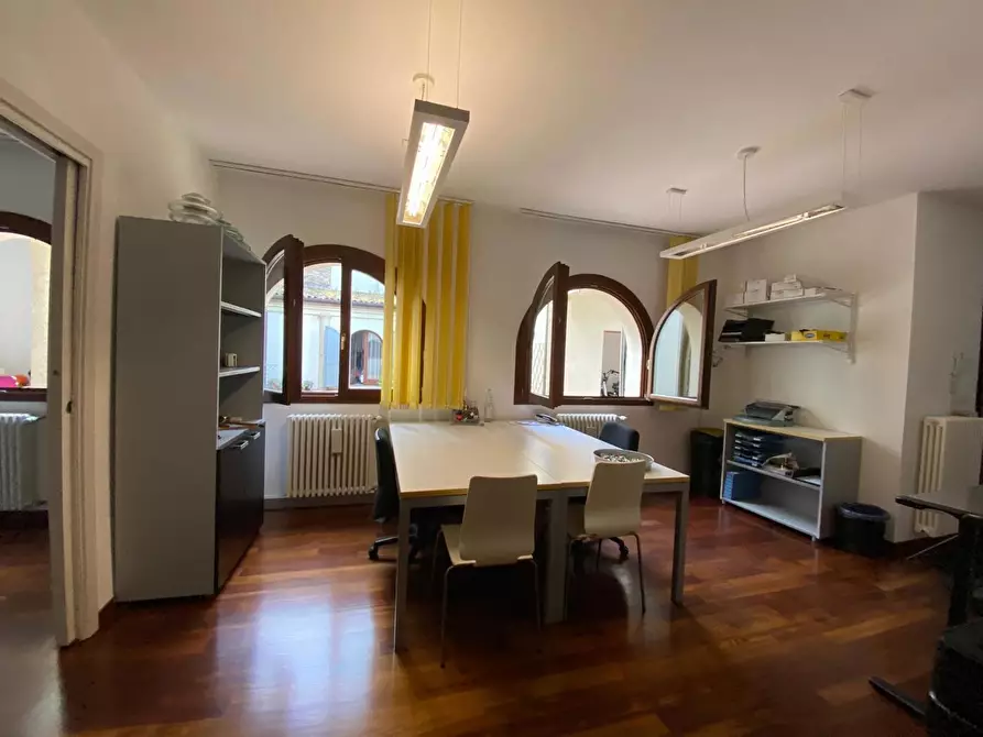 Immagine 12 di Ufficio in vendita  in Via Isonzo, 3 a Forli'