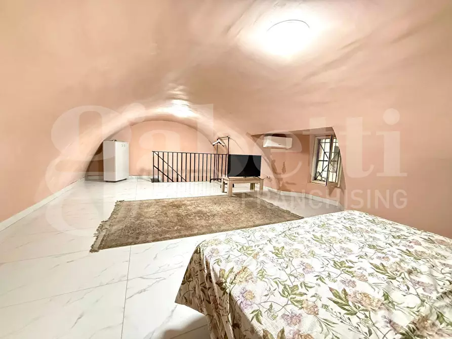 Immagine 14 di Appartamento in affitto  in Via carbonara a Napoli