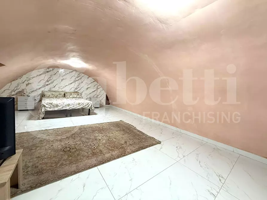 Immagine 12 di Appartamento in affitto  in Via carbonara a Napoli