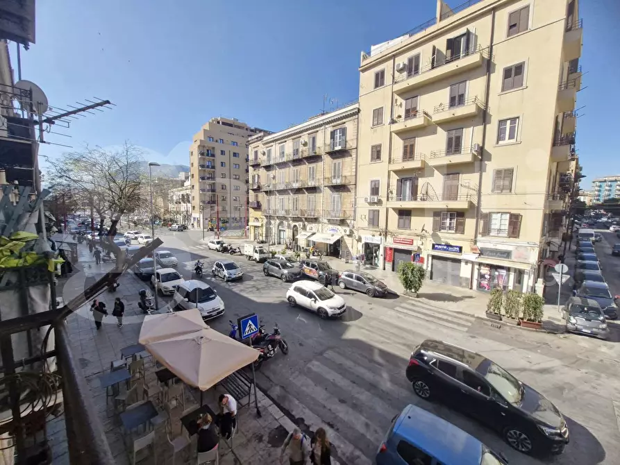 Immagine 3 di Appartamento in vendita  in Corso dei Mille a Palermo
