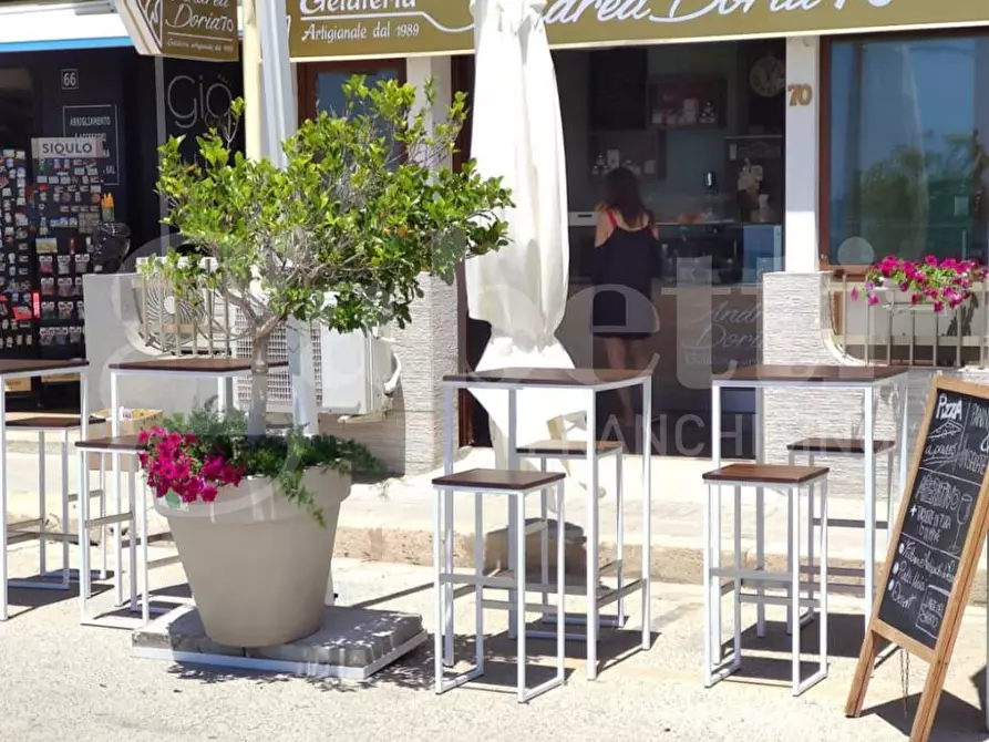 Immagine 2 di Attività commerciale in vendita  in Via LUNGOMARE ANDREA DORIA, 70 a Ragusa
