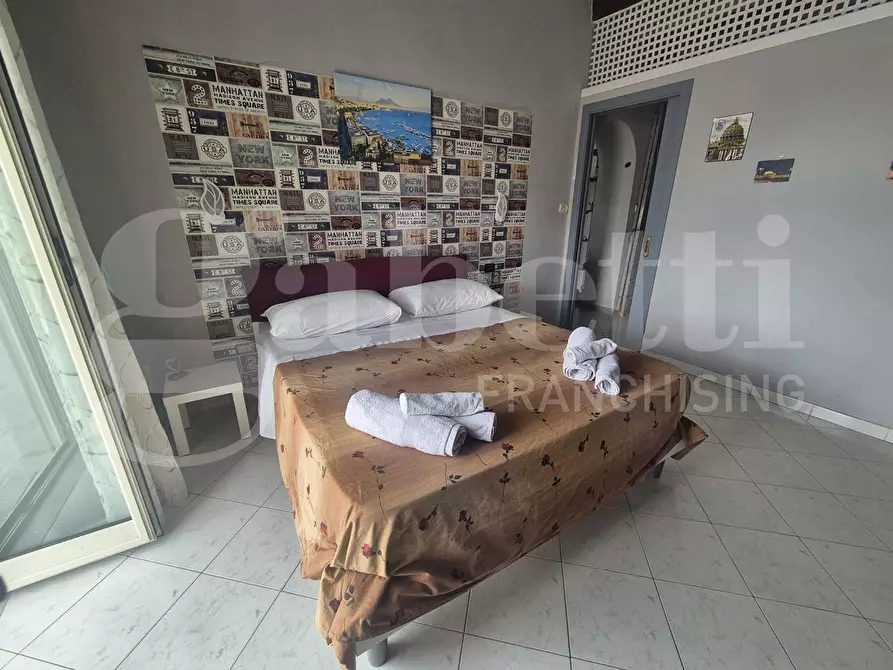 Immagine 13 di Appartamento in vendita  in Via Andrea Cantelmo a Napoli
