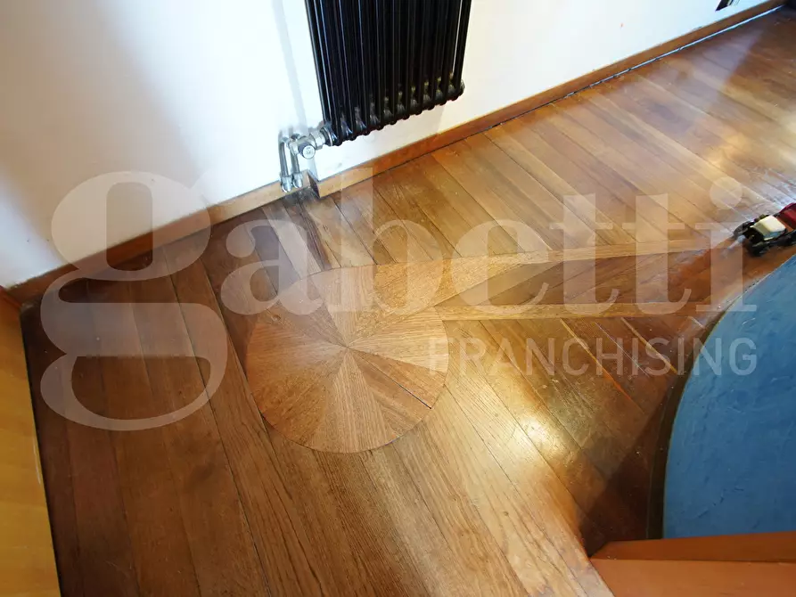 Immagine 14 di Appartamento in vendita  in Via Castello, . a Venezia