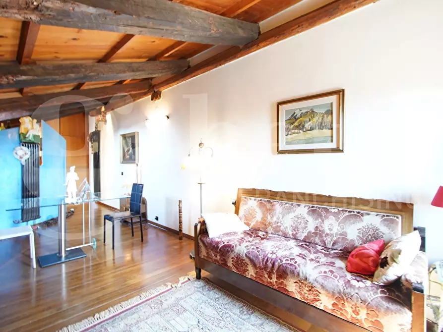 Immagine 4 di Appartamento in vendita  in Via Castello, . a Venezia