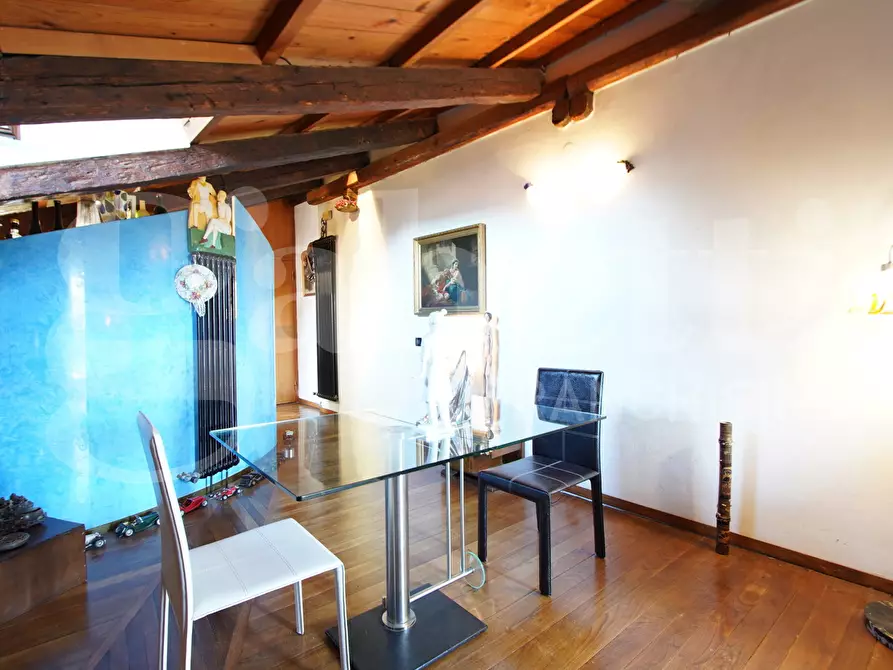 Immagine 3 di Appartamento in vendita  in Via Castello, . a Venezia