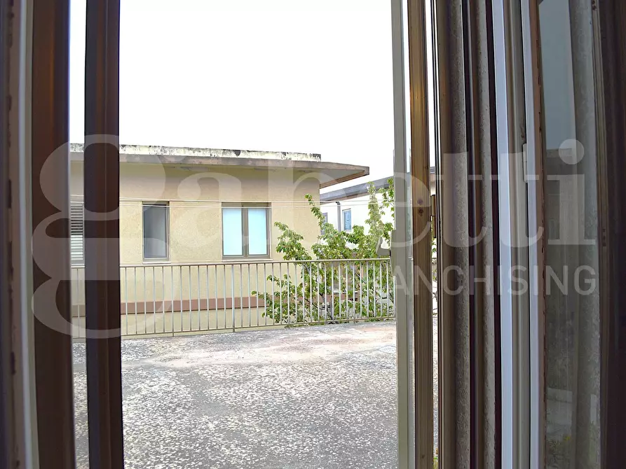 Immagine 9 di Appartamento in vendita  in Via Demostene, 28 a Ragusa
