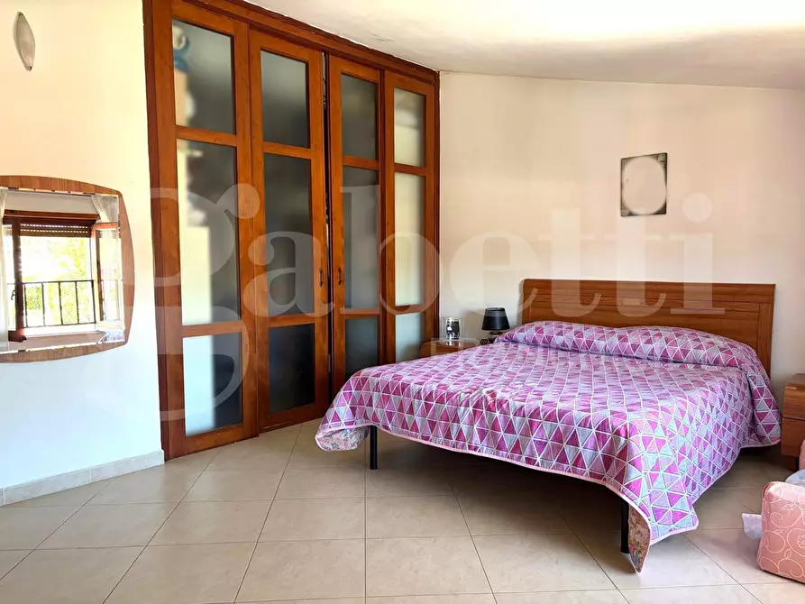 Immagine 13 di Casa trifamiliare in vendita  in Strada Valmontorio, 1512 a Latina