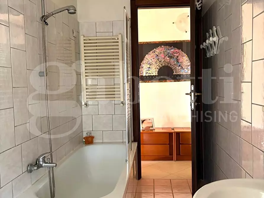 Immagine 17 di Casa trifamiliare in vendita  in Strada Valmontorio, 1512 a Latina