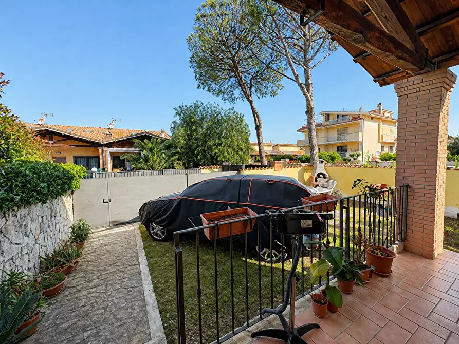 Immagine 11 di Villetta a schiera in vendita  in Via Ermanno Ferrero, 50 a Roma