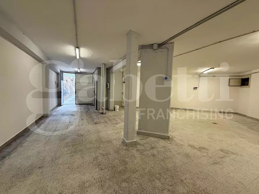 Immagine 11 di Magazzino in affitto  in Via della Zagara, 29 a Misterbianco