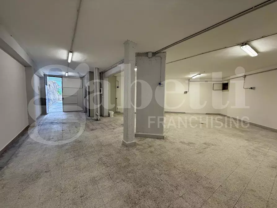 Immagine 26 di Magazzino in affitto  in Via della Zagara, 29 a Misterbianco