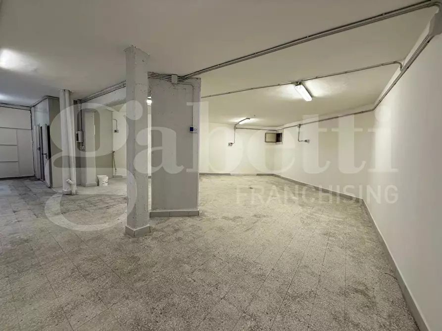 Immagine 28 di Magazzino in affitto  in Via della Zagara, 29 a Misterbianco