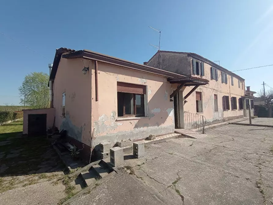 Immagine 1 di Casa indipendente in vendita  in Via Boscochiaro, via 2 Giugno, 00 a Cavarzere