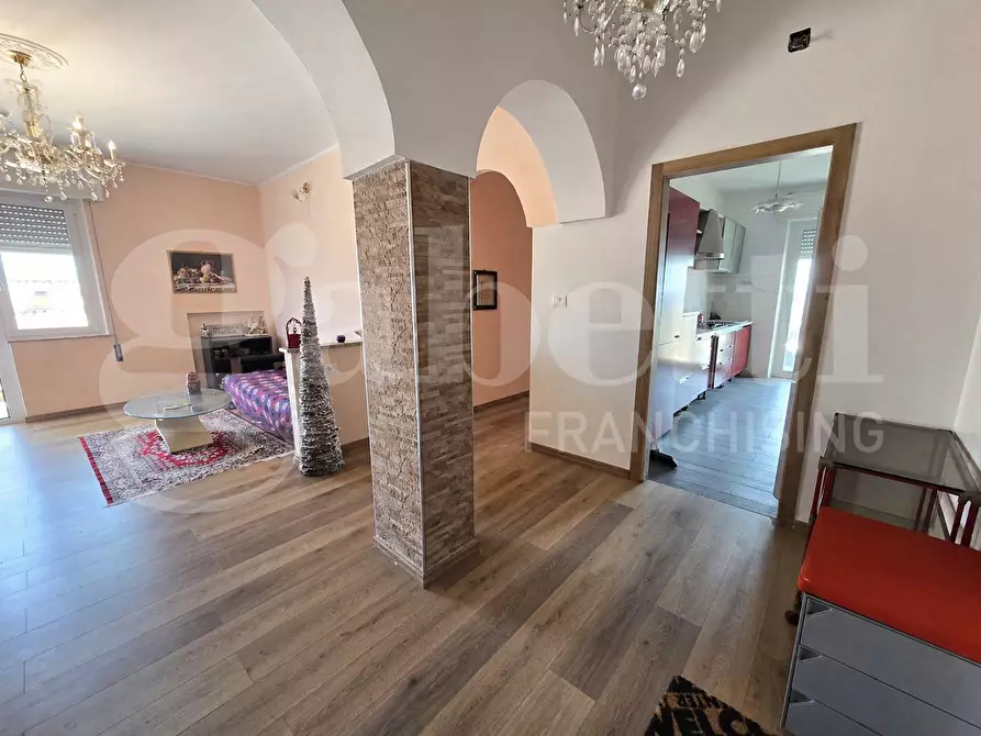 Immagine 2 di Appartamento in vendita  in Via milano, 14 a Mosciano Sant'angelo