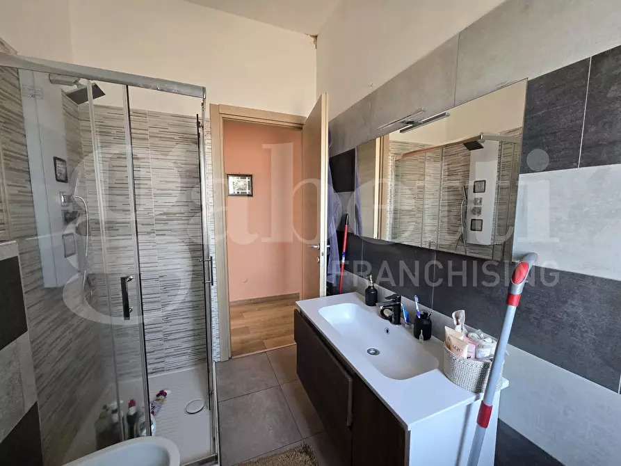 Immagine 10 di Appartamento in vendita  in Via milano, 14 a Mosciano Sant'angelo