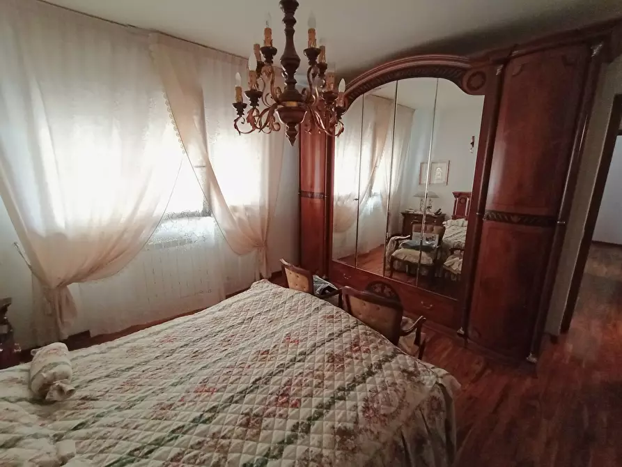 Immagine 8 di Appartamento in vendita  in Via Cavarzere, Piazza Vittorio Emanuele II, 00 a Cavarzere