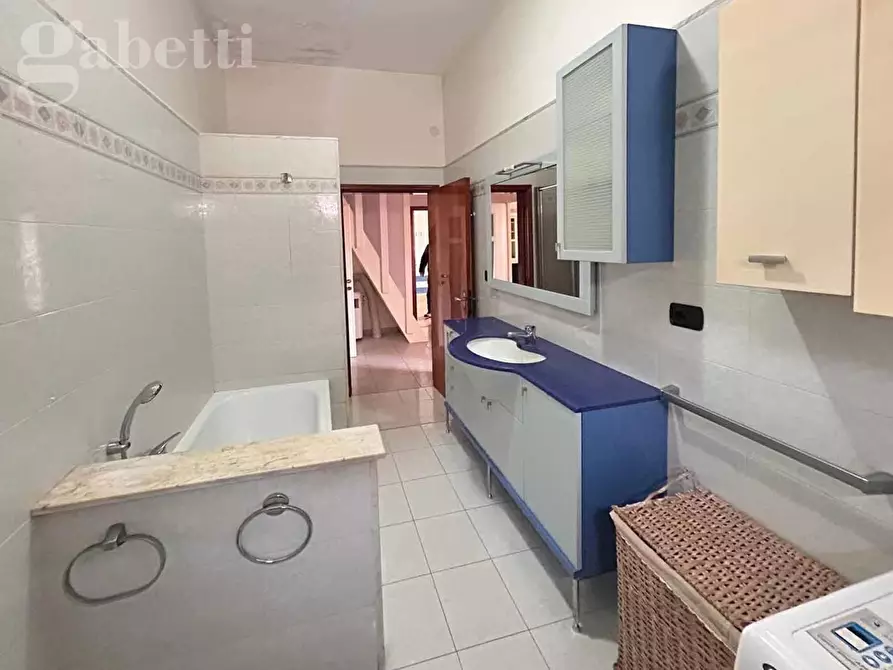 Immagine 4 di Appartamento in vendita  in Viale IV NOVEMBRE, 24 a Senigallia