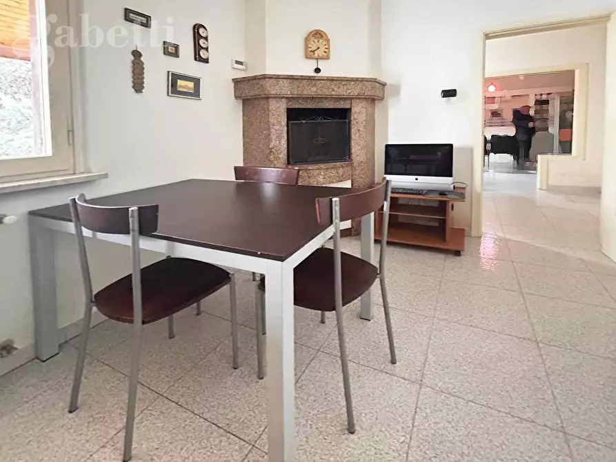 Immagine 13 di Appartamento in vendita  in Viale IV NOVEMBRE, 24 a Senigallia