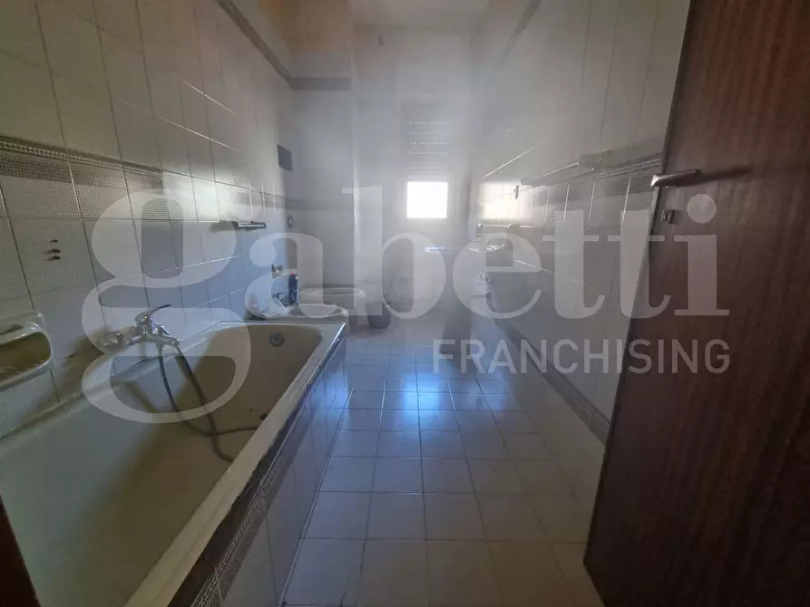 Immagine 15 di Appartamento in vendita  in Via Volontari Italiani del Sangue a Palermo
