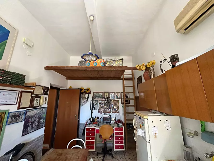 Immagine 10 di Appartamento in vendita  in Via cuma 4, 71 a Siracusa