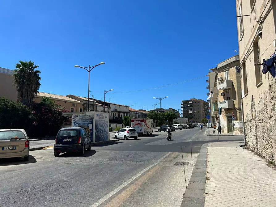 Immagine 2 di Appartamento in vendita  in Via cuma 4, 71 a Siracusa