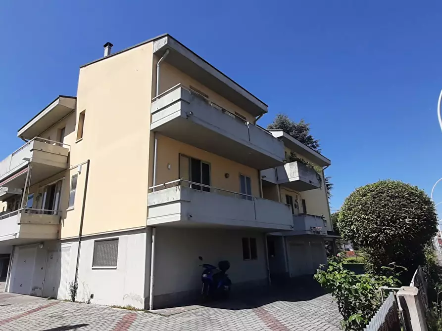 Immagine 3 di Appartamento in vendita  in Via golfarelli, 24 a Forli'