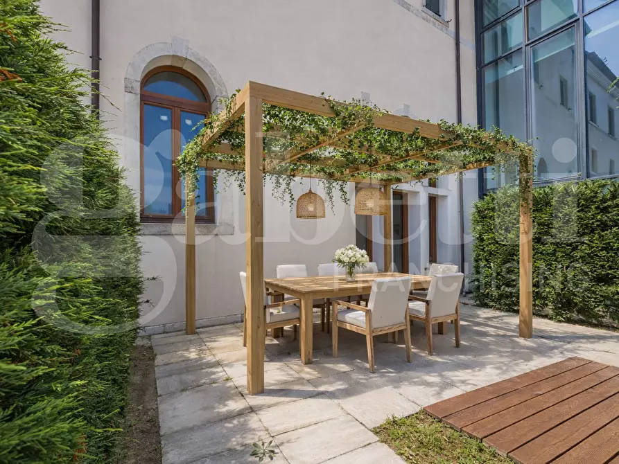 Immagine 1 di Appartamento in vendita  in Via PELLESTRINA - CALLE VIANELLI, 00 a Venezia