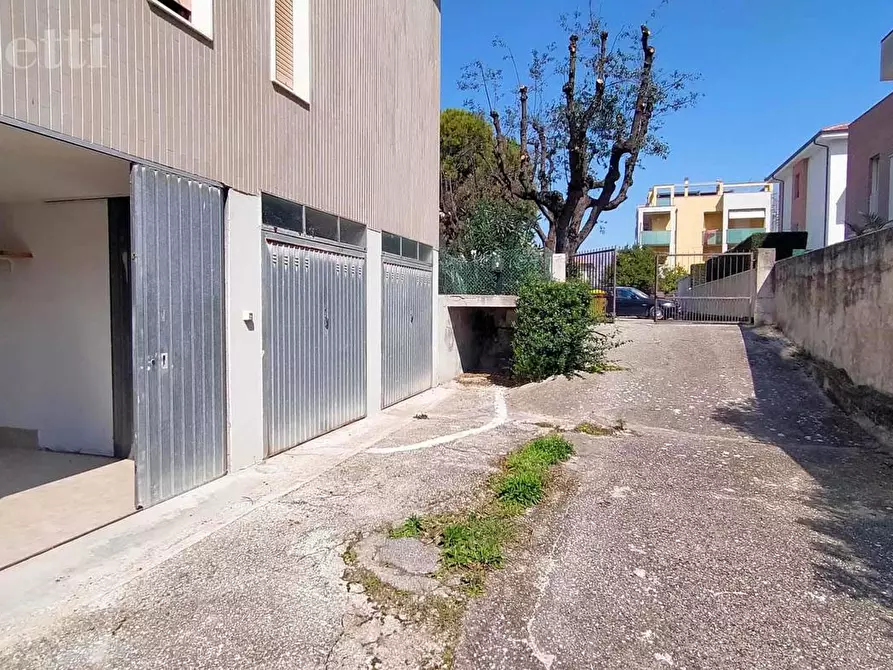 Immagine 2 di Box auto in vendita  in Via GALILEO GALILEI, 32 a Senigallia