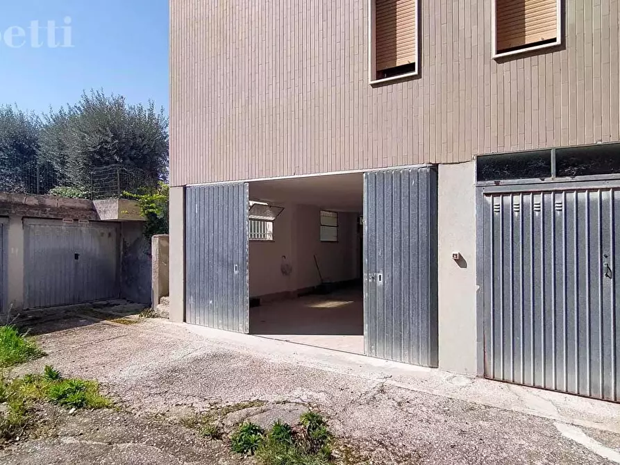 Immagine 1 di Box auto in vendita  in Via GALILEO GALILEI, 32 a Senigallia