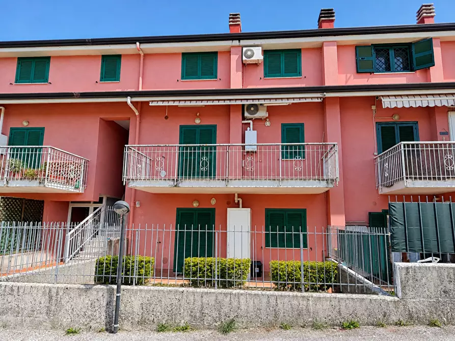 Immagine 13 di Appartamento in vendita  in Via Condominio 