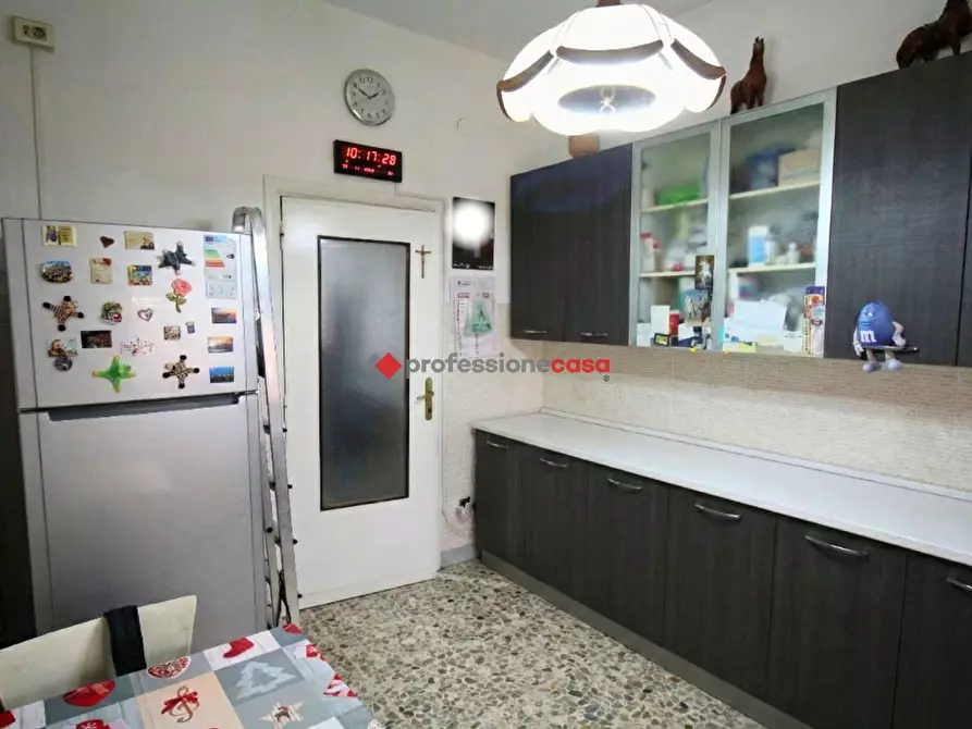 Immagine 5 di Appartamento in vendita  in Via De Amicis, 40 a Foggia