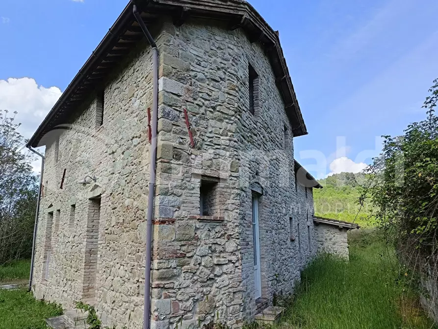 Immagine 3 di Palazzo in vendita  in Strada San Marco-Cenerente a Perugia