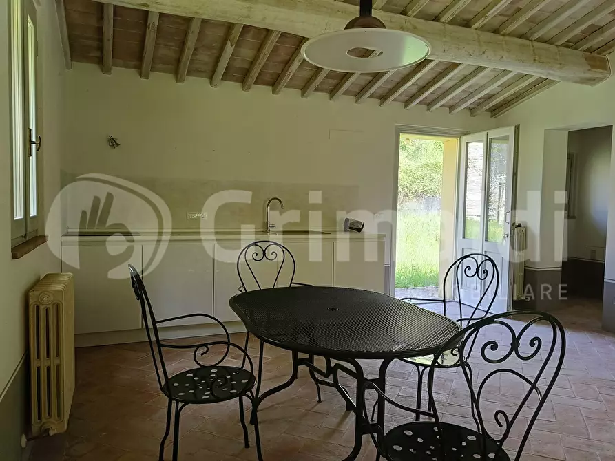 Immagine 8 di Palazzo in vendita  in Strada San Marco-Cenerente a Perugia