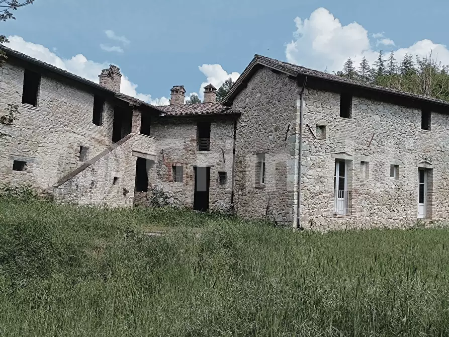 Immagine 26 di Palazzo in vendita  in Strada San Marco-Cenerente a Perugia