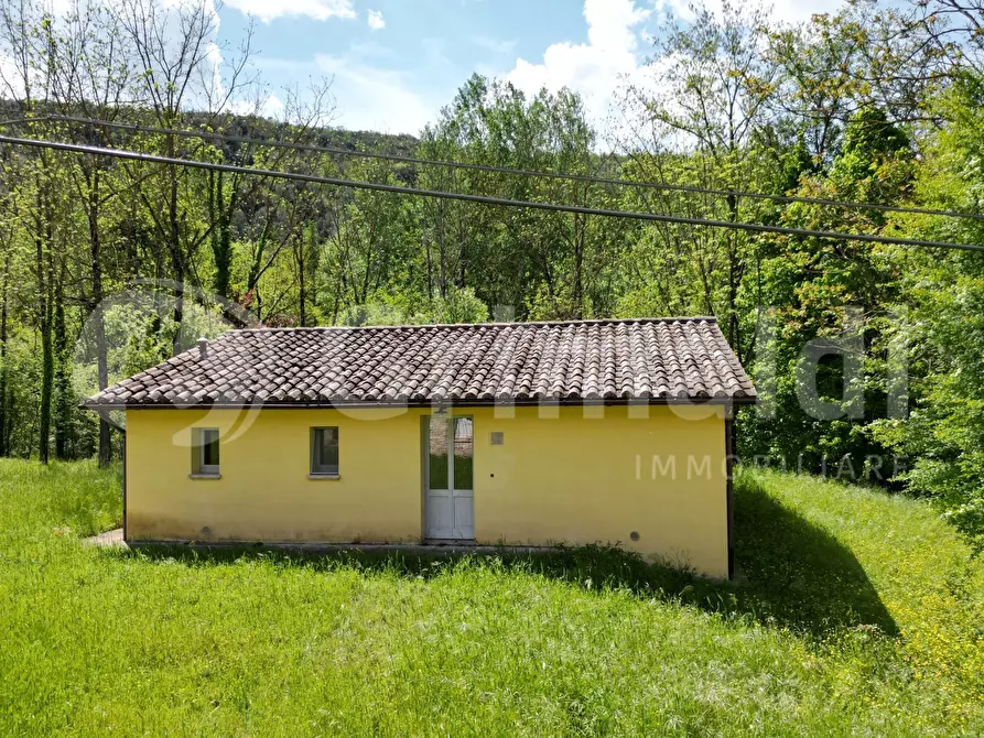 Immagine 5 di Palazzo in vendita  in Strada San Marco-Cenerente a Perugia