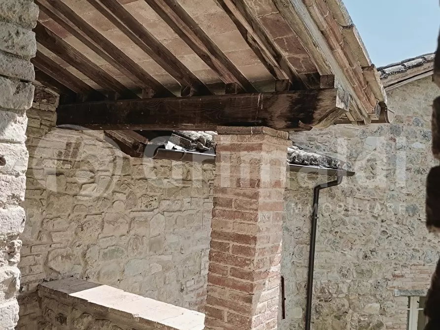 Immagine 30 di Palazzo in vendita  in Strada San Marco-Cenerente a Perugia