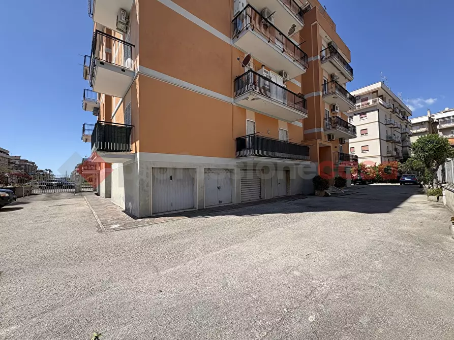 Immagine 6 di Appartamento in vendita  in Via BACHELET, 10 a Terracina