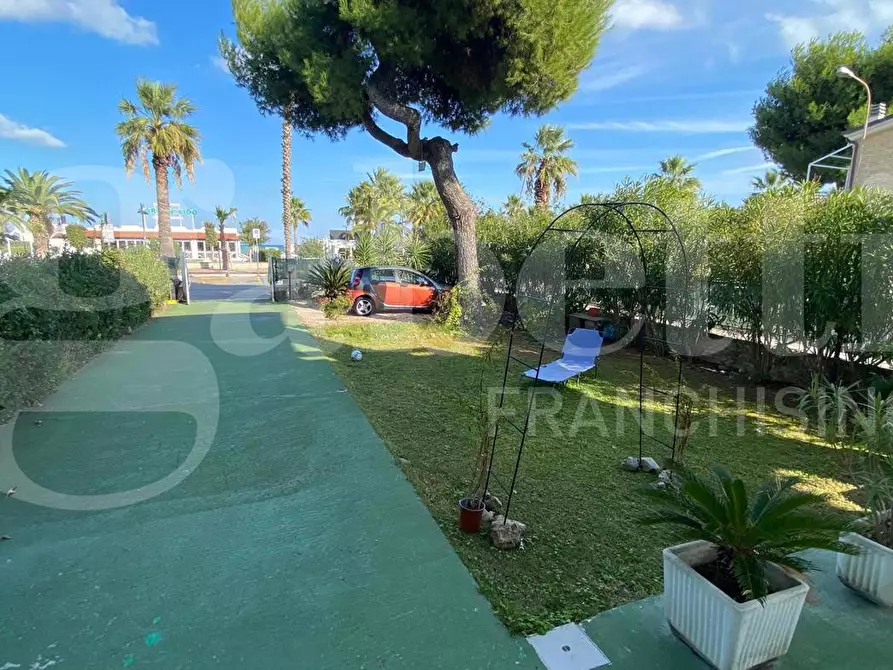 Immagine 21 di Appartamento in vendita  in Via Lungomare Sirena, 18 a Tortoreto